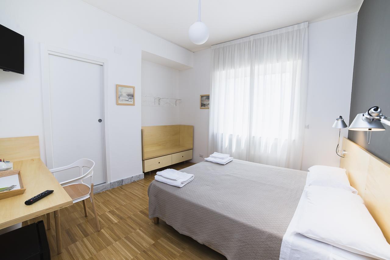 Le Stanze Di Piazza Dei Martiri Bed and Breakfast Napels Buitenkant foto